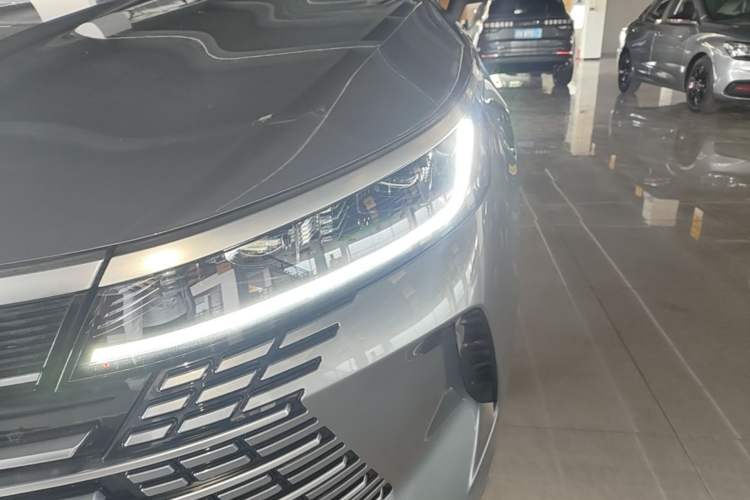 Used BYD Destroyer 05 2024 HONOR Edition DM-i 55KM Luxury Model Left Front Headlight