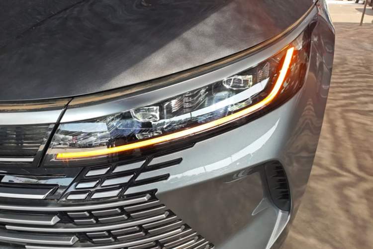 Used BYD Destroyer 05 2024 HONOR Edition DM-i 55KM Luxury Model Left Front Headlight