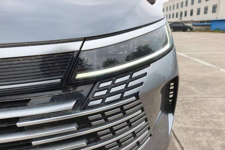 Used BYD Destroyer 05 2024 HONOR Edition DM-i 120KM Prestige Model Left Front Headlight