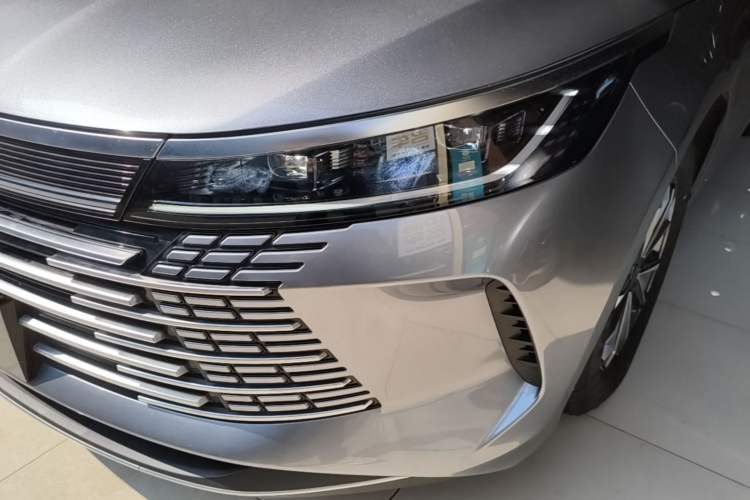 Used BYD Destroyer 05 2024 HONOR Edition DM-i 55KM Luxury Model Left Front Headlight