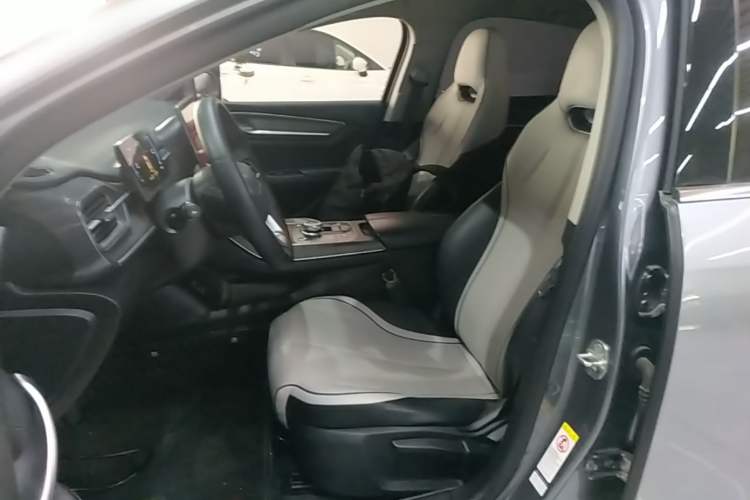 Used BYD Destroyer 05 2024 Honor Edition DM-i 120KM Luxury Model Left Front Seat