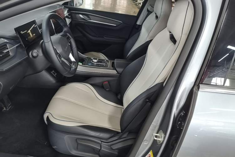 Used BYD Destroyer 05 2024 HONOR Edition DM-i 55KM Luxury Model Left Front Seat