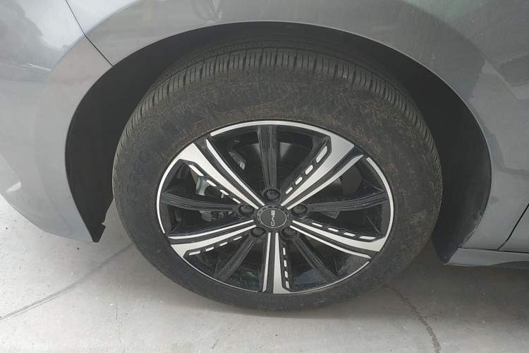 Used BYD Destroyer 05 2024 HONOR Edition DM-i 120KM Flagship Model Left Front Wheel Hub
