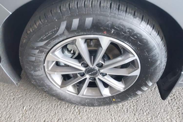 Used BYD Destroyer 05 2024 HONOR Edition DM-i 55KM Luxury Model Left Front Wheel Hub