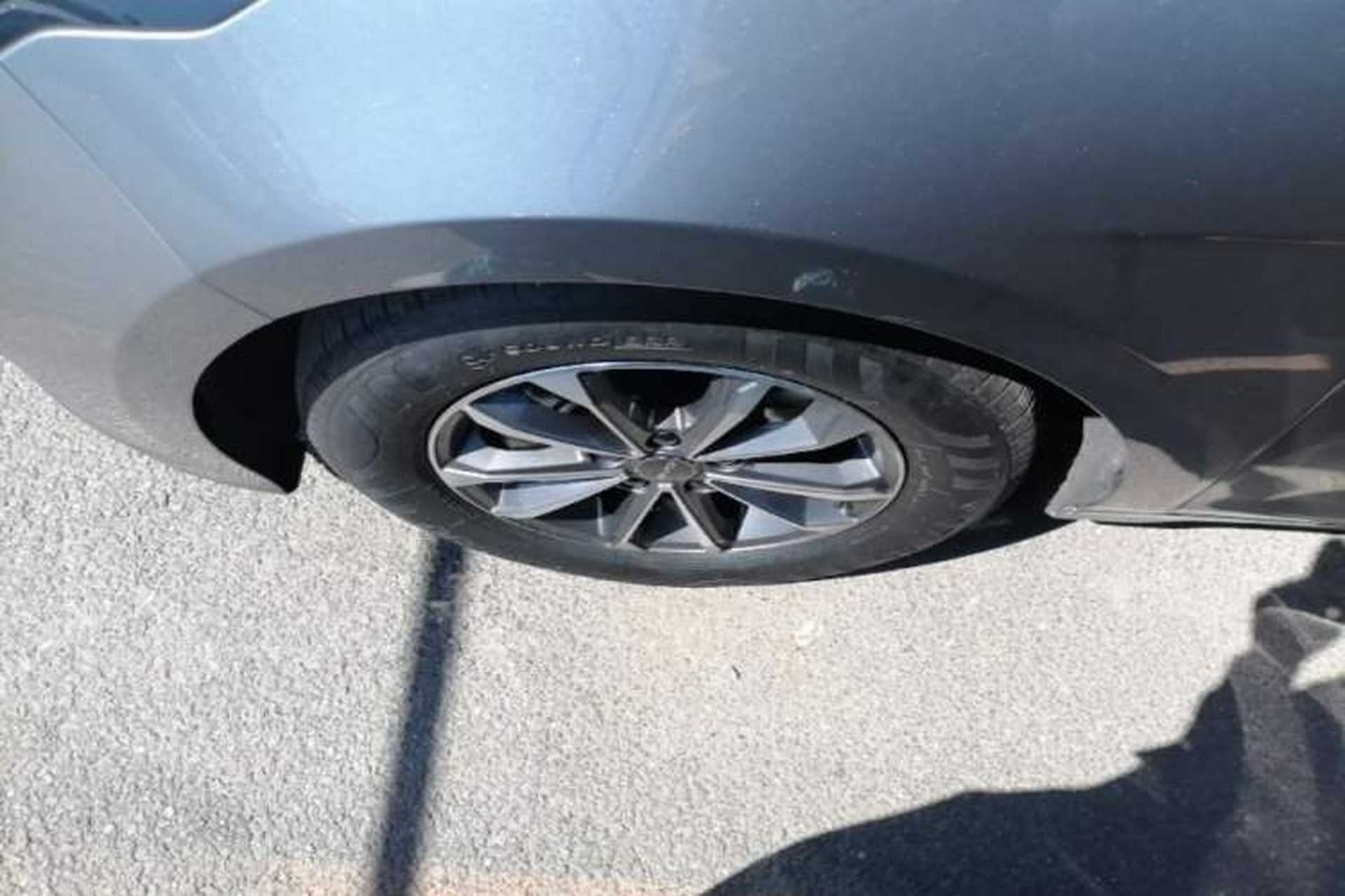 Used BYD Destroyer 05 2024 HONOR Edition DM-i 55KM Luxury Model Left Front Wheel Hub