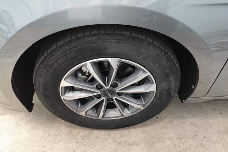 Used BYD Destroyer 05 2024 HONOR Edition DM-i 55KM Luxury Model Left Front Wheel Hub