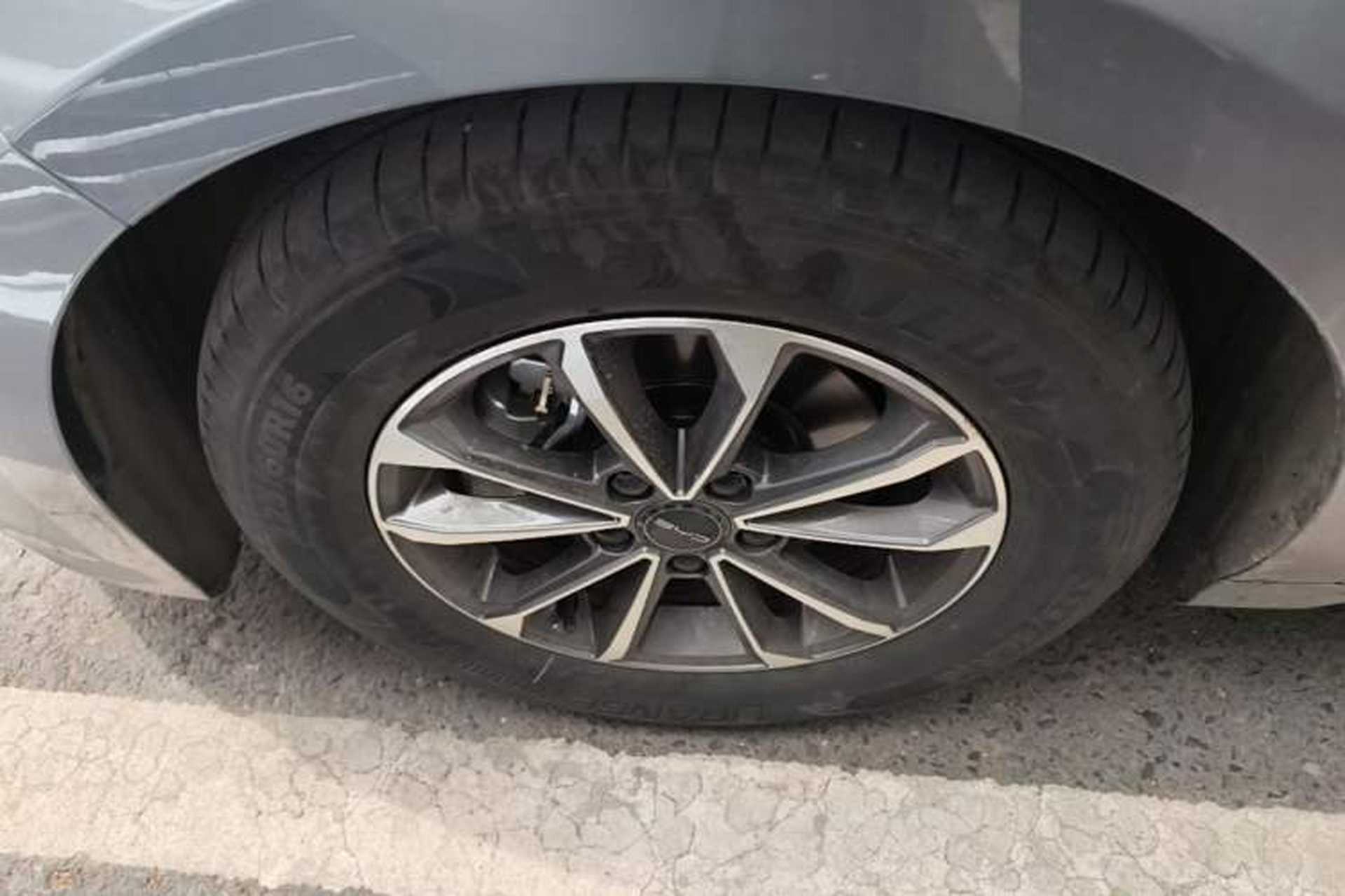 Used BYD Destroyer 05 2024 HONOR Edition DM-i 55KM Luxury Model Left Front Wheel Hub
