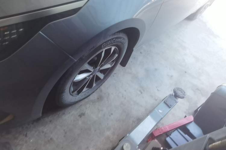 Used BYD Destroyer 05 2024 HONOR Edition DM-i 55KM Luxury Model Left Front Wheel Hub