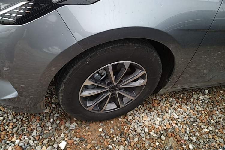 Used BYD Destroyer 05 2024 HONOR Edition DM-i 55KM Luxury Model Left Front Wheel Hub