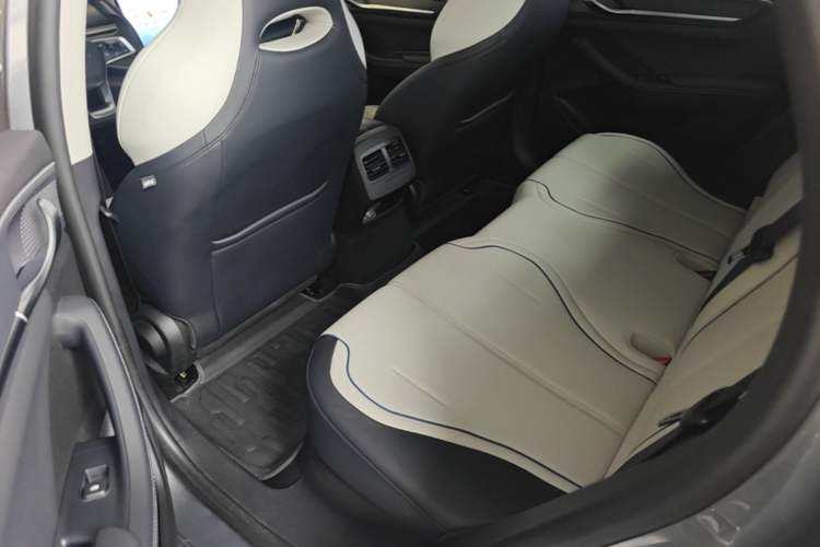 Used BYD Destroyer 05 2024 HONOR Edition DM-i 55KM Luxury Model Left Rear Seat