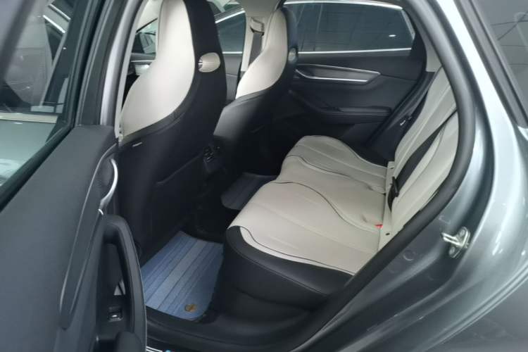 Used BYD Destroyer 05 2024 HONOR Edition DM-i 55KM Luxury Model Left Rear Seat