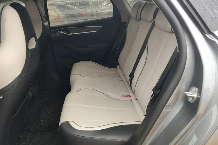 Used BYD Destroyer 05 2024 HONOR Edition DM-i 55KM Luxury Model Left Rear Seat