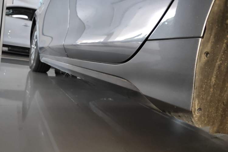 Used BYD Destroyer 05 2024 HONOR Edition DM-i 55KM Luxury Model Left Side Sill