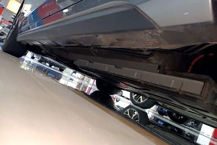 Used BYD Destroyer 05 2024 HONOR Edition DM-i 55KM Luxury Model Left Side Sill