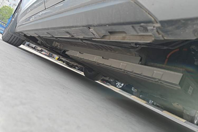 Used BYD Destroyer 05 2024 HONOR Edition DM-i 55KM Luxury Model Left Side Sill