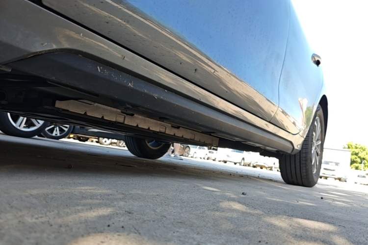 Used BYD Destroyer 05 2024 HONOR Edition DM-i 55KM Luxury Model Left Side Sill