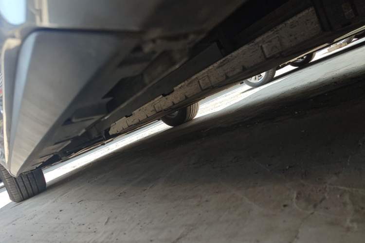 Used BYD Destroyer 05 2024 HONOR Edition DM-i 55KM Luxury Model Left Side Sill