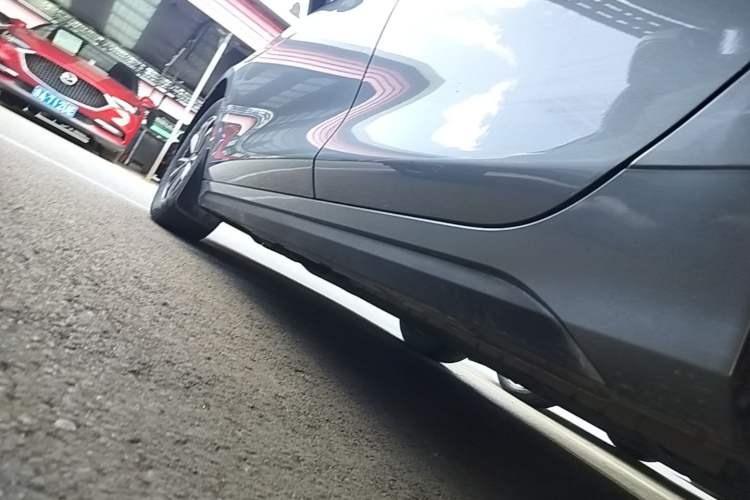 Used BYD Destroyer 05 2024 HONOR Edition DM-i 55KM Luxury Model Left Side Sill