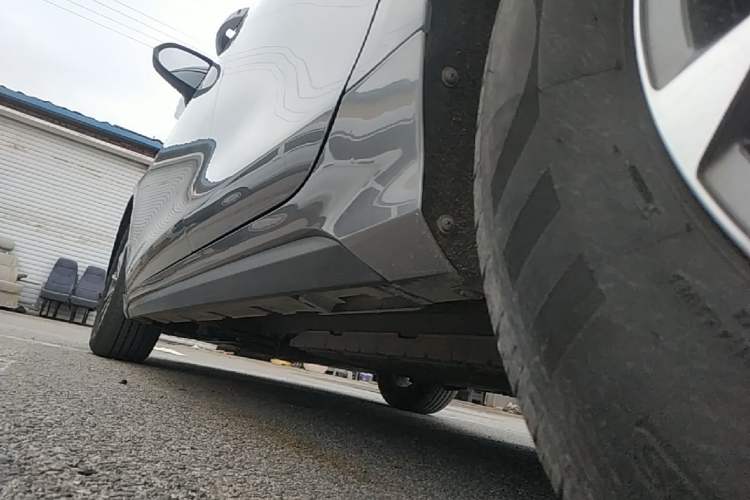 Used BYD Destroyer 05 2024 HONOR Edition DM-i 55KM Luxury Model Left Side Sill