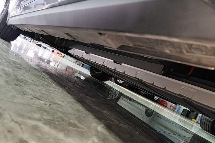 Used BYD Destroyer 05 2024 HONOR Edition DM-i 55KM Luxury Model Left Side Sill
