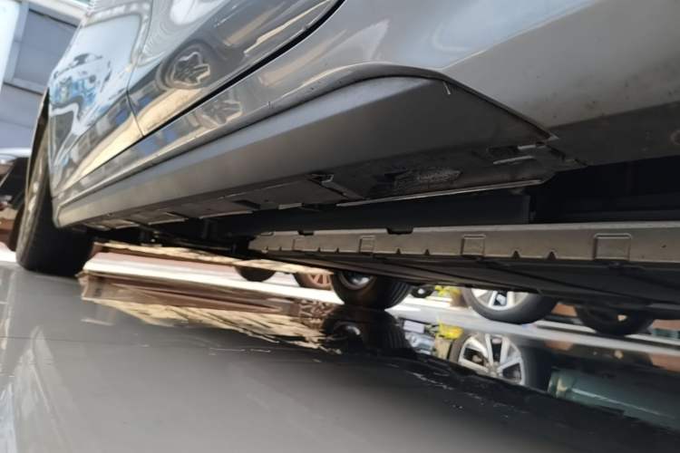 Used BYD Destroyer 05 2024 HONOR Edition DM-i 55KM Luxury Model Left Side Sill