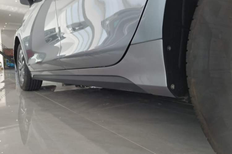 Used BYD Destroyer 05 2024 HONOR Edition DM-i 55KM Luxury Model Left Side Sill