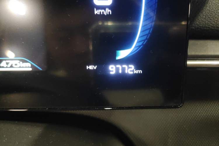 Used BYD Destroyer 05 2024 HONOR Edition DM-i 55KM Luxury Model Odometer Close Up