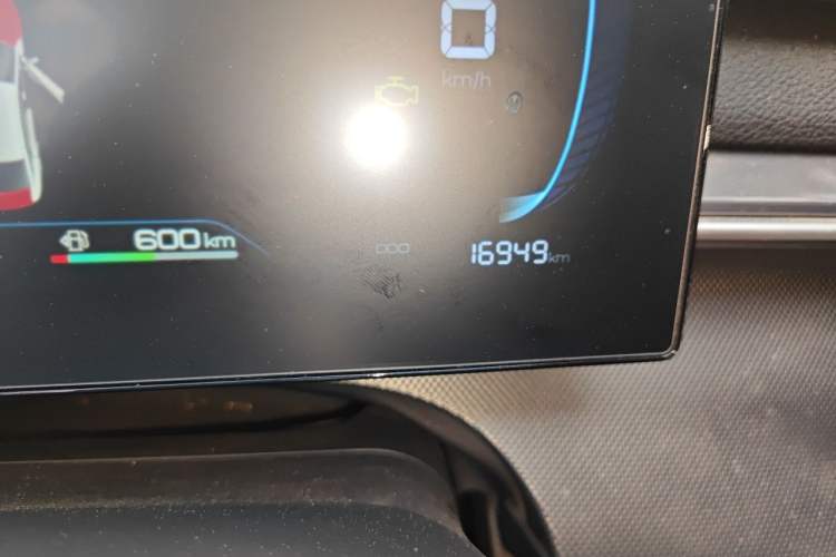 Used BYD Destroyer 05 2024 HONOR Edition DM-i 55KM Luxury Model Odometer Close Up