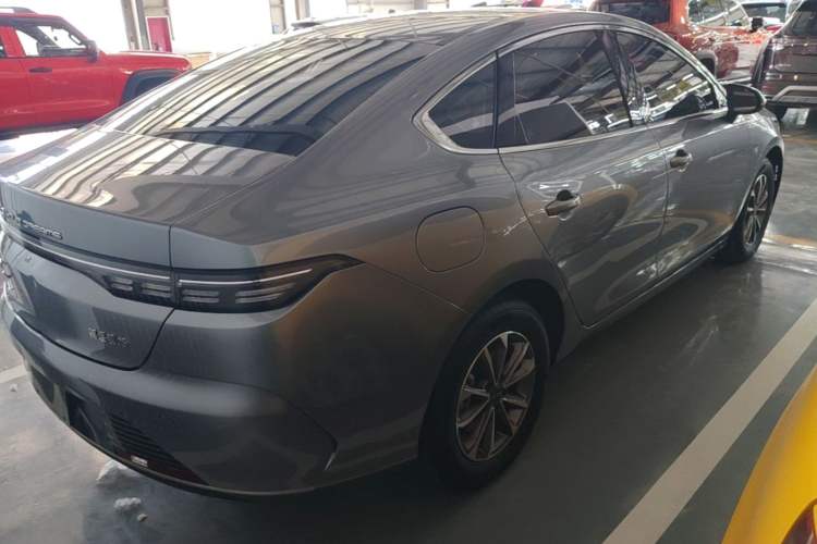Used BYD Destroyer 05 2024 HONOR Edition DM-i 55KM Luxury Model Rear Right 45 Deg