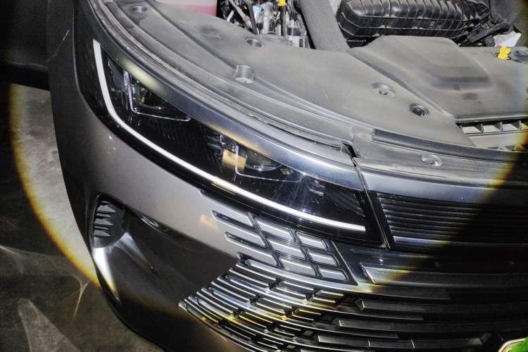 Used BYD Destroyer 05 2024 HONOR Edition DM-i 55KM Luxury Model Right Front Headlight