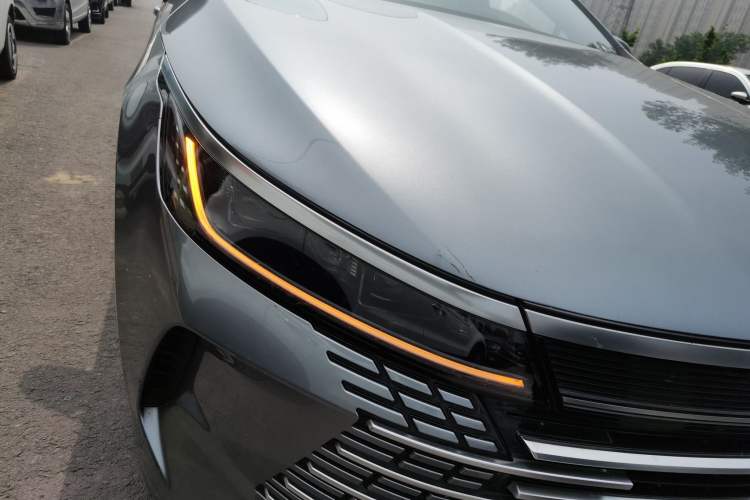 Used BYD Destroyer 05 2024 HONOR Edition DM-i 55KM Luxury Model Right Front Headlight