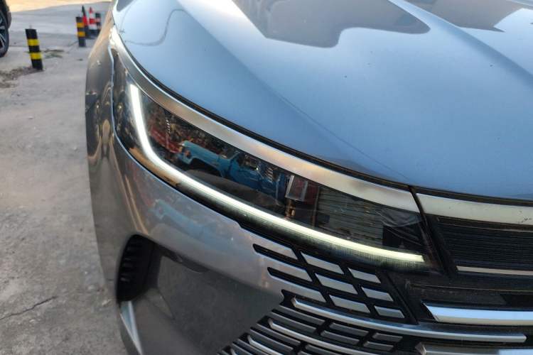 Used BYD Destroyer 05 2024 HONOR Edition DM-i 55KM Luxury Model Right Front Headlight