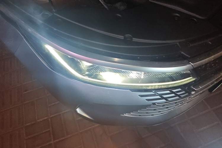 Used BYD Destroyer 05 2024 HONOR Edition DM-i 55KM Luxury Model Right Front Headlight
