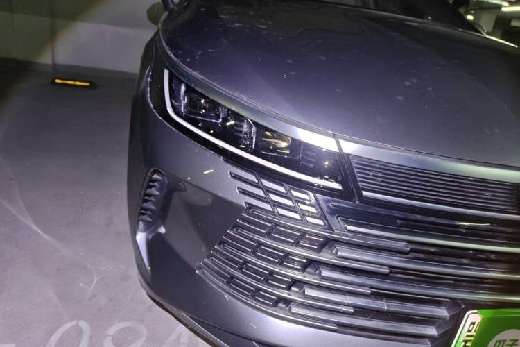 Used BYD Destroyer 05 2024 HONOR Edition DM-i 55KM Luxury Model Right Front Headlight