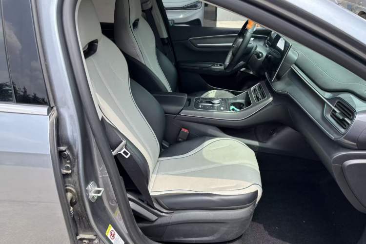 Used BYD Destroyer 05 2024 HONOR Edition DM-i 55KM Luxury Model Right Front Seat