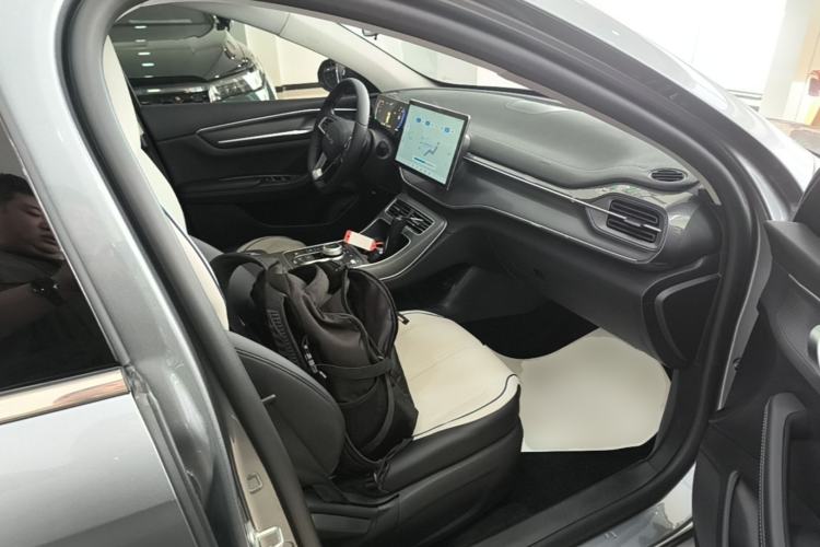Used BYD Destroyer 05 2024 HONOR Edition DM-i 55KM Luxury Model Right Front Seat