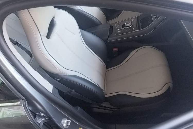 Used BYD Destroyer 05 2024 HONOR Edition DM-i 55KM Luxury Model Right Front Seat