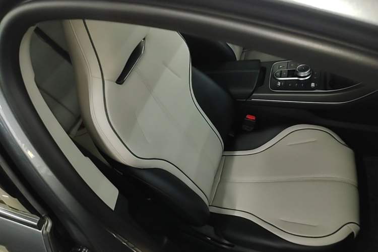 Used BYD Destroyer 05 2024 HONOR Edition DM-i 55KM Luxury Model Right Front Seat