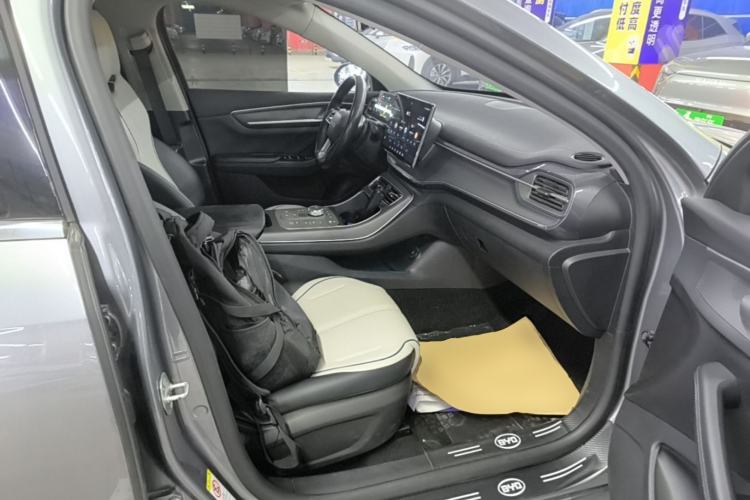 Used BYD Destroyer 05 2024 HONOR Edition DM-i 55KM Luxury Model Right Front Seat