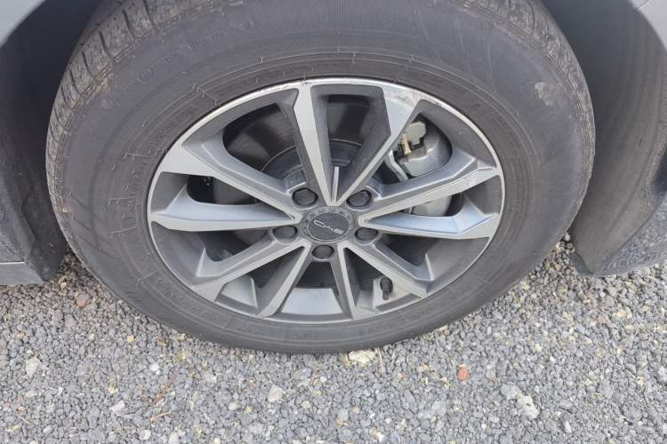 Used BYD Destroyer 05 2024 HONOR Edition DM-i 55KM Luxury Model Right Front Wheel Hub