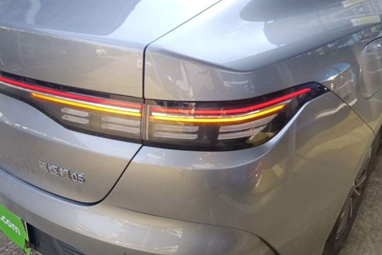 Used BYD Destroyer 05 2024 HONOR Edition DM-i 55KM Luxury Model Right Rear Taillight