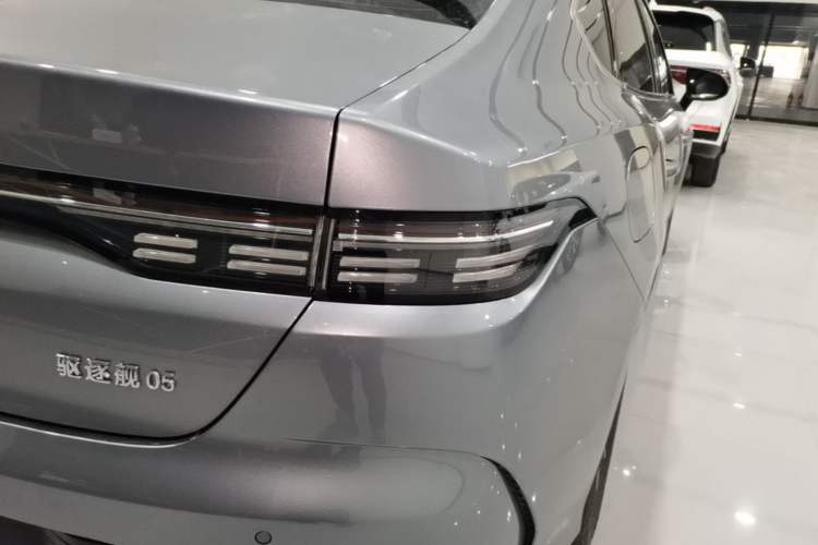 Used BYD Destroyer 05 2024 HONOR Edition DM-i 55KM Luxury Model Right Rear Taillight