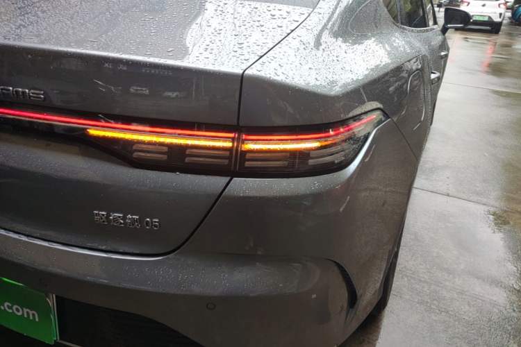Used BYD Destroyer 05 2024 HONOR Edition DM-i 55KM Luxury Model Right Rear Taillight