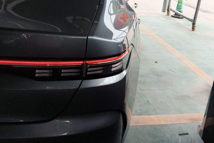 Used BYD Destroyer 05 2024 HONOR Edition DM-i 55KM Luxury Model Right Rear Taillight