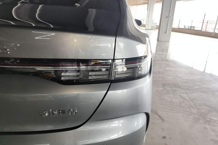 Used BYD Destroyer 05 2024 HONOR Edition DM-i 55KM Luxury Model Right Rear Taillight
