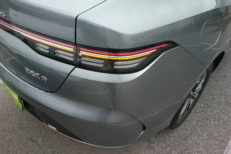 Used BYD Destroyer 05 2024 HONOR Edition DM-i 55KM Luxury Model Right Rear Taillight