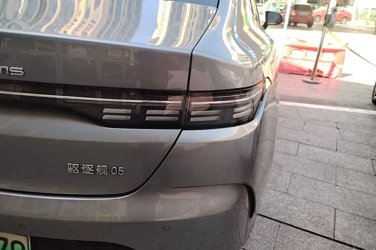 Used BYD Destroyer 05 2024 HONOR Edition DM-i 55KM Luxury Model Right Rear Taillight