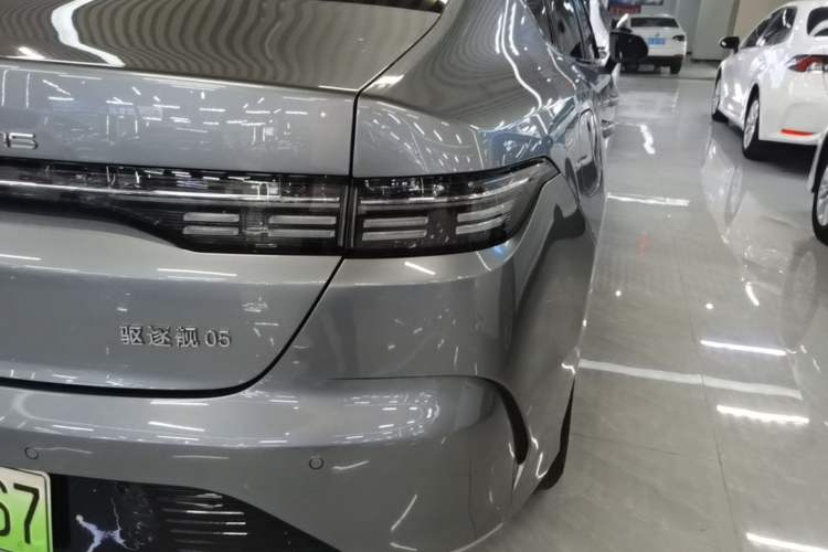 Used BYD Destroyer 05 2024 HONOR Edition DM-i 55KM Luxury Model Right Rear Taillight