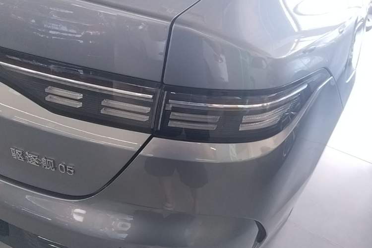 Used BYD Destroyer 05 2024 HONOR Edition DM-i 55KM Luxury Model Right Rear Taillight