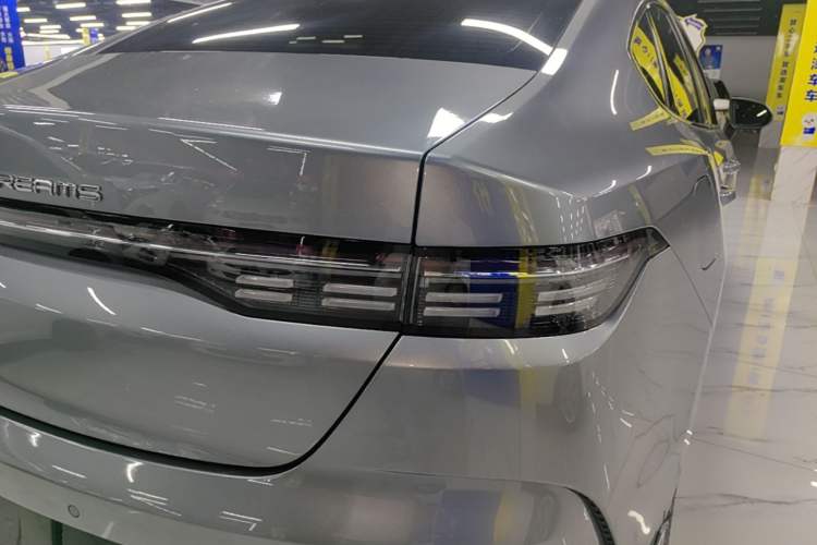 Used BYD Destroyer 05 2024 HONOR Edition DM-i 55KM Luxury Model Right Rear Taillight